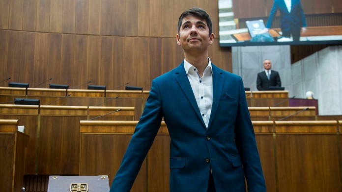 Erik Kaliňák odmieta, že by Smer manipuloval s nahrávkou prokurátorov