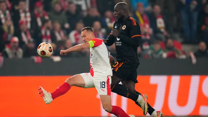 EL: AS Rím padol na Edene, Liverpool v Toulouse. Leverkusen má istý postup, Ajax prehĺbil trápenie