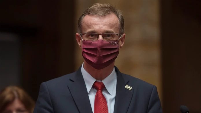 Manželia.