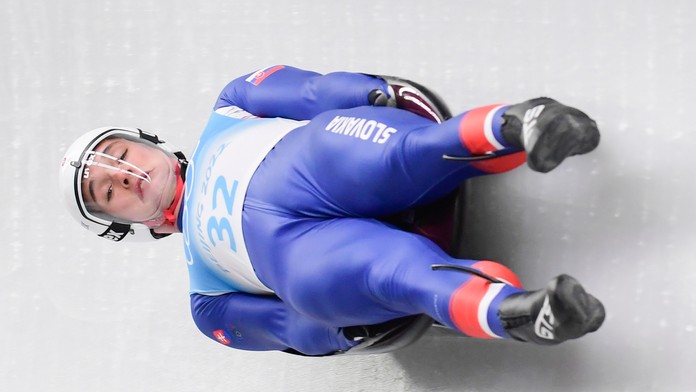 Na snímke slovenský sánkar Jozef Ninis.