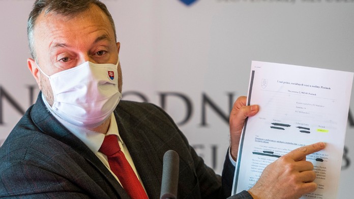 Na snímke minister práce, sociálnych vecí a rodiny SR Milan Krajniak (Sme rodina).