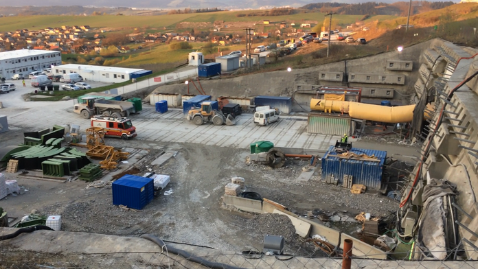 Tragédia v tuneli Višnové.