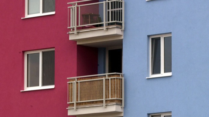 Úroky pri hypotékach dvíhajú aj stúpajúce marže bánk