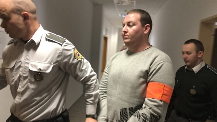 Odsúdený Matúš Ščibranyi, ktorý sa vyhrážal policajtom.