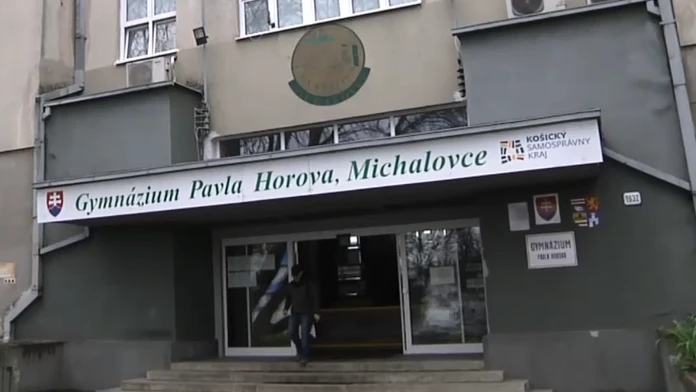Študentov skolila viróza