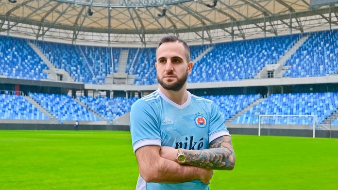   Arménsky futbalista Tigran Barseghjan.