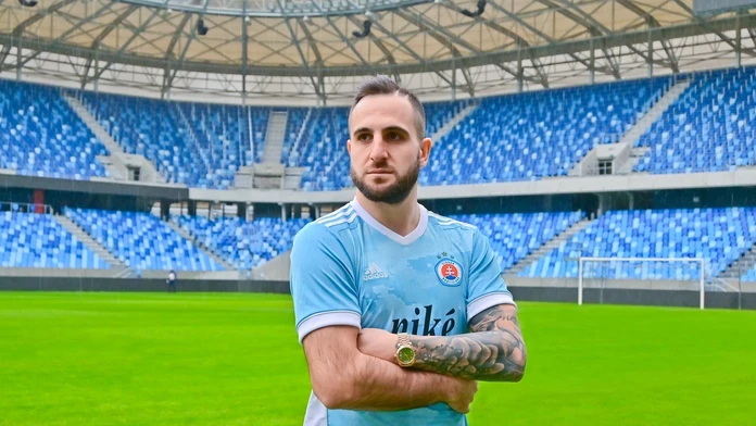   Arménsky futbalista Tigran Barseghjan.