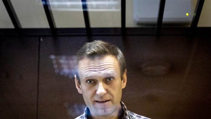 Riaditeľ Národného športového centra Vladimír Baluška, štátny tajomník pre šport Ivan Husár a Pavol Smutný zo sekcie športu MŠVV