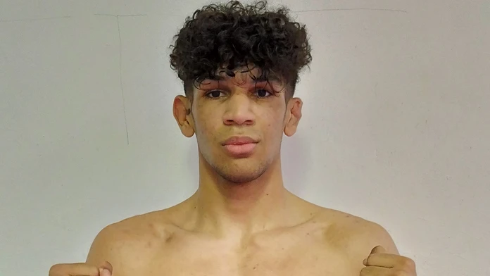 Chcel schudnúť, tak sa dal na MMA. Mladý Slovák si ide splniť sen