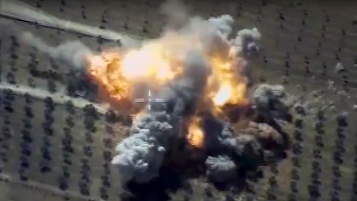 Ruský útok na základňu v Sýrii.