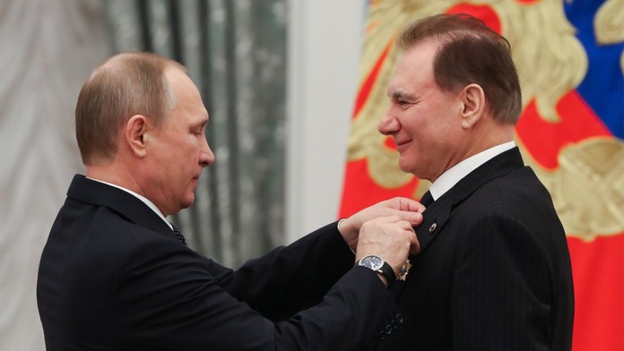 Chcel mu predĺžiť život, sľuboval aj 100 rokov. Zomrel Putinov lekár dlhovekosti