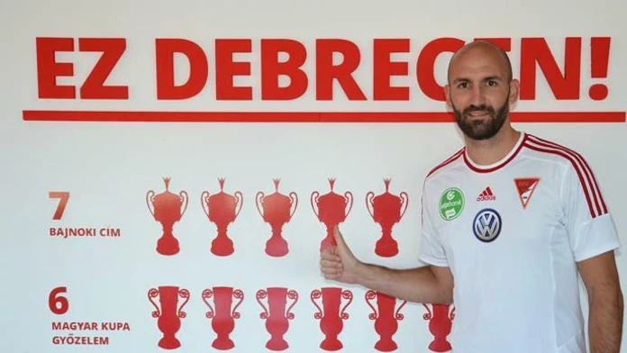 Róbert Vittek sa stal hráčom maďarského Debrecínu.