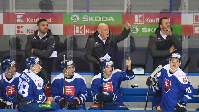 Slovenskí hokejisti vstúpili do prípravy víťazstvom nad Švajčiarskom. Čistým kontom sa zaskvel Hlavaj