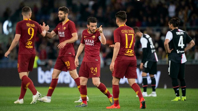 Polícia vyšetruje streľbu neďaleko Trumpovho hotela pri Miami.