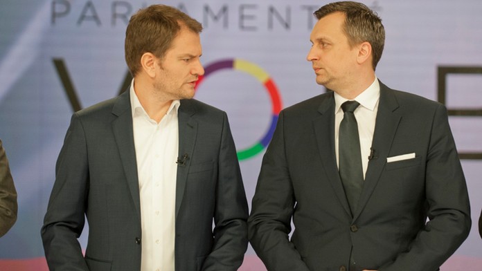 Igor Matovič z hnutia OĽANO-NOVA  a predseda SNS Andrej Danko (vpravo).