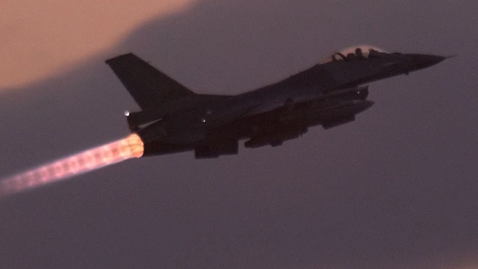 Stihacka F16.