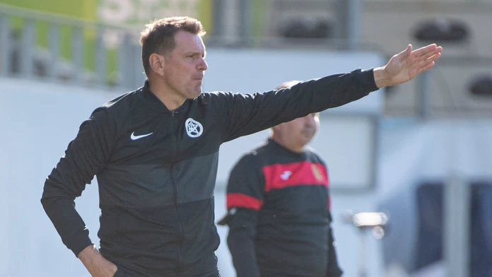 Na snímke tréner futbalistov Slovenska Štefan Tarkovič v prípravnom zápase pred EURO 2020 vo futbale Slovensko – Bulharsko.