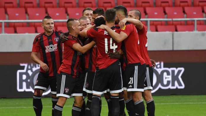 Radosť hráčov Trnavy po strelení gólu v zápase prvého predkola Európskej ligy FC Spartak Trnava - Hibernias FC