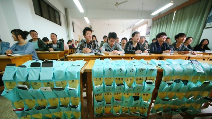 Priehradka na mobily pre študentov čínskej univerzity