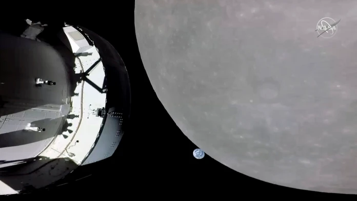 Kozmická loď Orion sa vracia na Zem