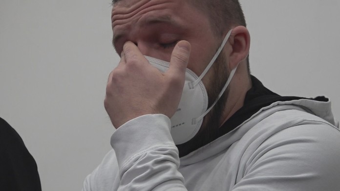 Muž, ktorý dobil a podpálil dôchodcu, spoznal definitívny trest. Po verdikte sa rozplakal