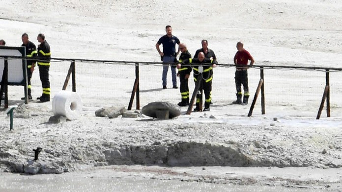 Tragédia pri Neapole. O život prišli traja ľudia