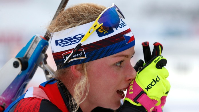 Biatlonistka Markéta Davidová reaguje po vo vytrvalostných pretekoch na 15km v Pokljuke.