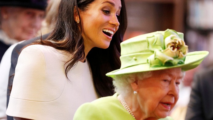 Vojvodkyňa Meghan s kráľovnou Alžbetou II.