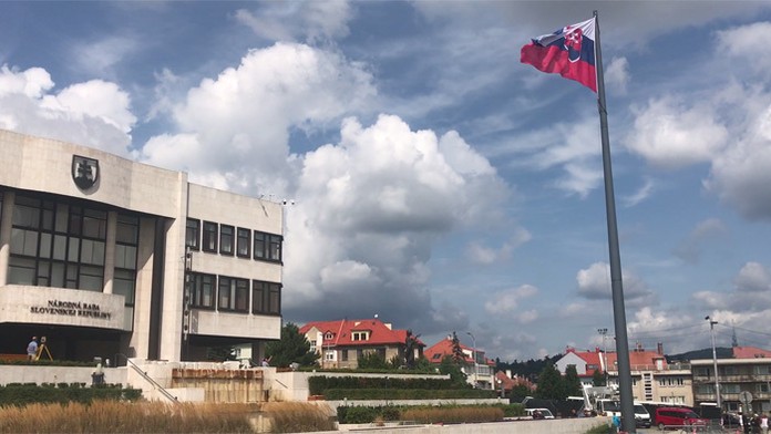 Účastníci 1. ročníka legendárneho hudobného festivalu Woodstock v meste Bethel (16. augusta 1969). 