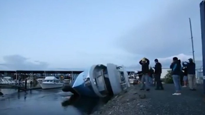 Spustenie miliónovej jachty na vodu skončilo fiaskom