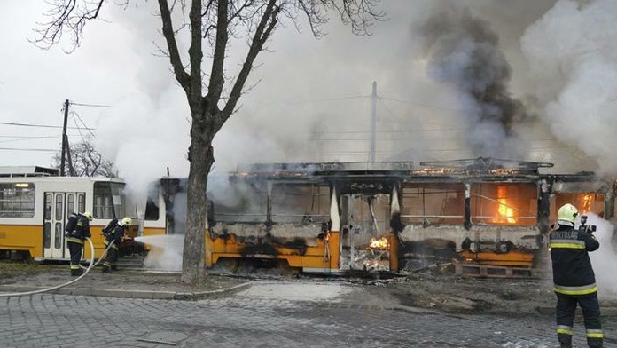 Zhorená električka v Budapešti