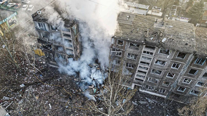 Ukrajinci ostreľovali okupovaný Doneck. Zahynuli pri tom tri deti (†3, †10 a †17)