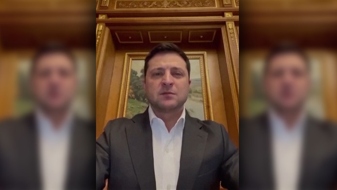 VIDEO: Zelenského emotívny prejav národu: Putin chce zničiť našu krajinu, my ju však zachránime