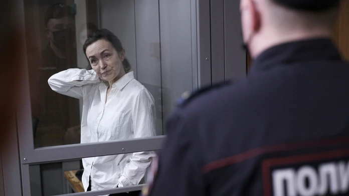 Ruský súd odsúdil novinárku Kurmaševovú na šesť a pol roka väzenia