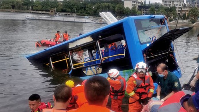 Snímka autobusu.