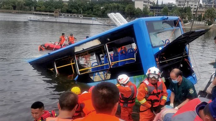 Snímka autobusu.