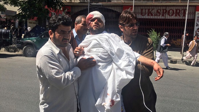 Kábulom otriasol výbuch.