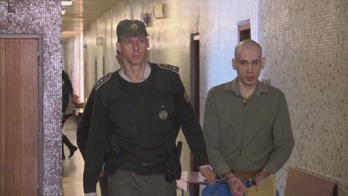 Odsúdený, ktorý zbil a chcel znásilniť dievča.