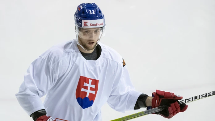 Zo Švajčiarska do Ruska. V KHL bude hrať ďalší slovenský reprezentant