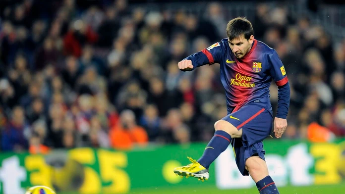 Lionel Messi kope penaltu