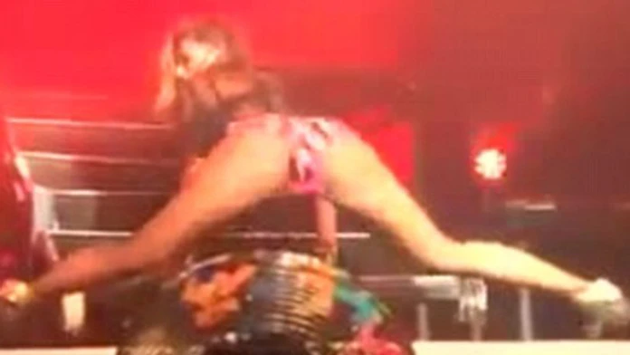 twerk nicole.jpg