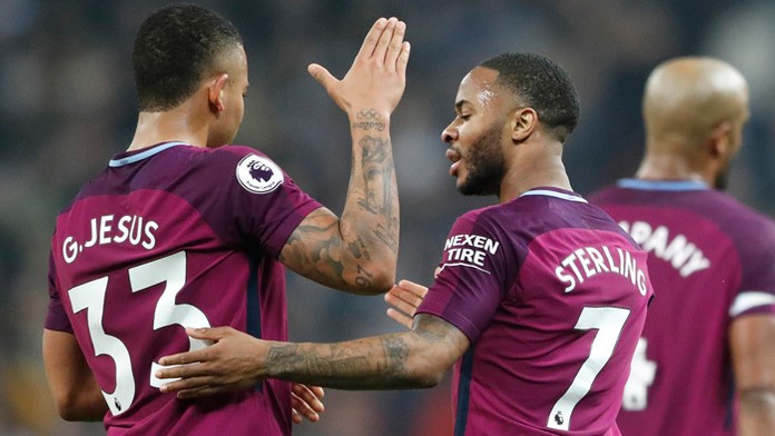 Gabriel Jesus a Raheem Sterling.