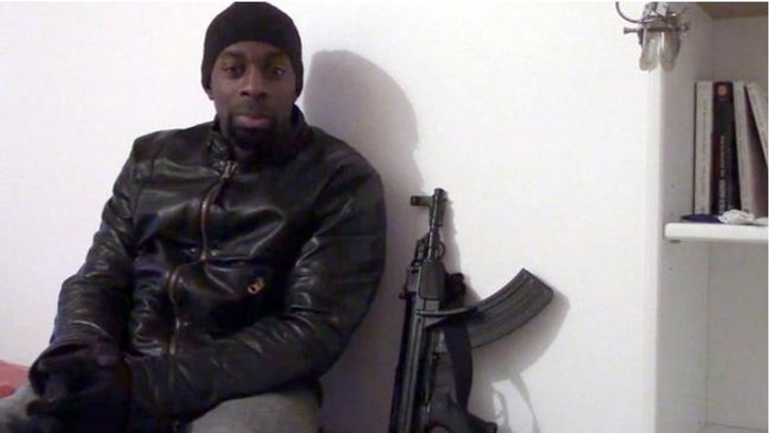 Terorista Amedy Coulibaly, samopal.