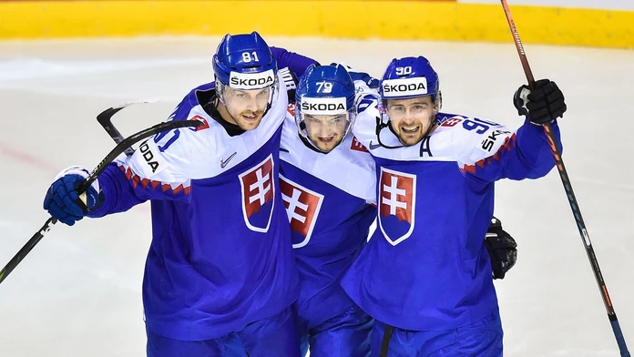 Slafkovský s Tatarom na reprezentačný zraz zatiaľ nedorazili. Ramsayho asistent aj o účasti Černáka
