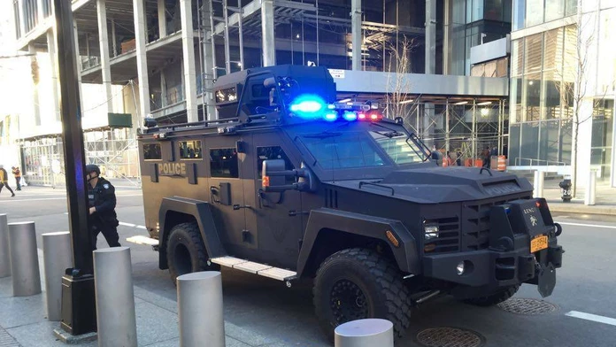 policiaNY.jpg