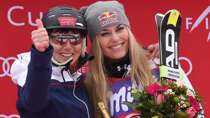 Lindsey Vonnová vyrovnala rekordný zápis Rakúšanky Annemarie Moserovej-Pröllovej (vpravo)..