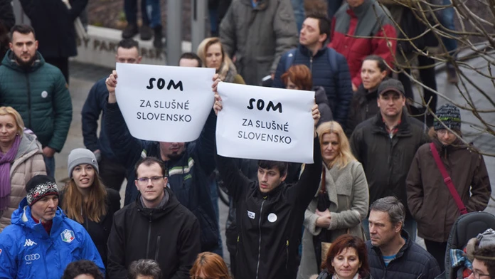 Protestné zhromaždenie Za slušné Slovensko v Trnave.