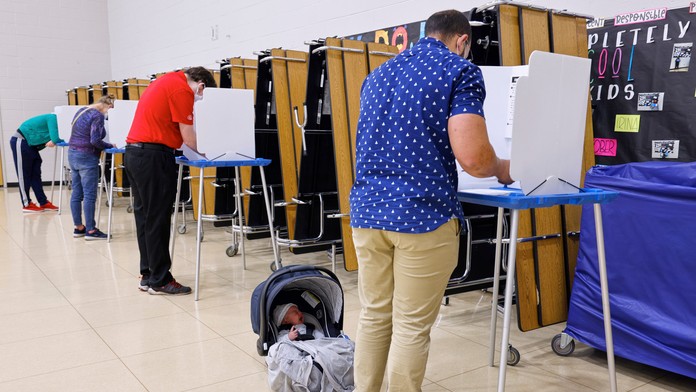 Obyvatelia v štáte Iowa hlasujú za plentou v prezidentských voľbách.