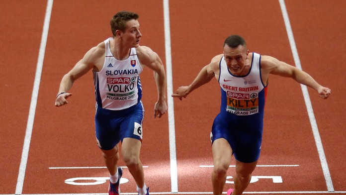 Ján Volko v tesnom finiši za Richardom Kiltym na halových ME v atletike.