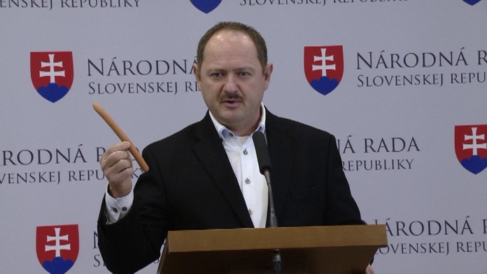 Zsolt Simon.